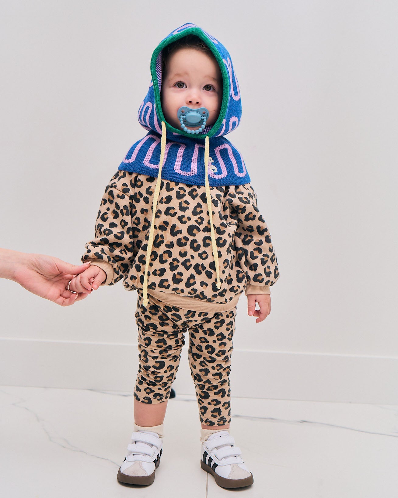 Hooded Neck Warmer LUU x Happymess