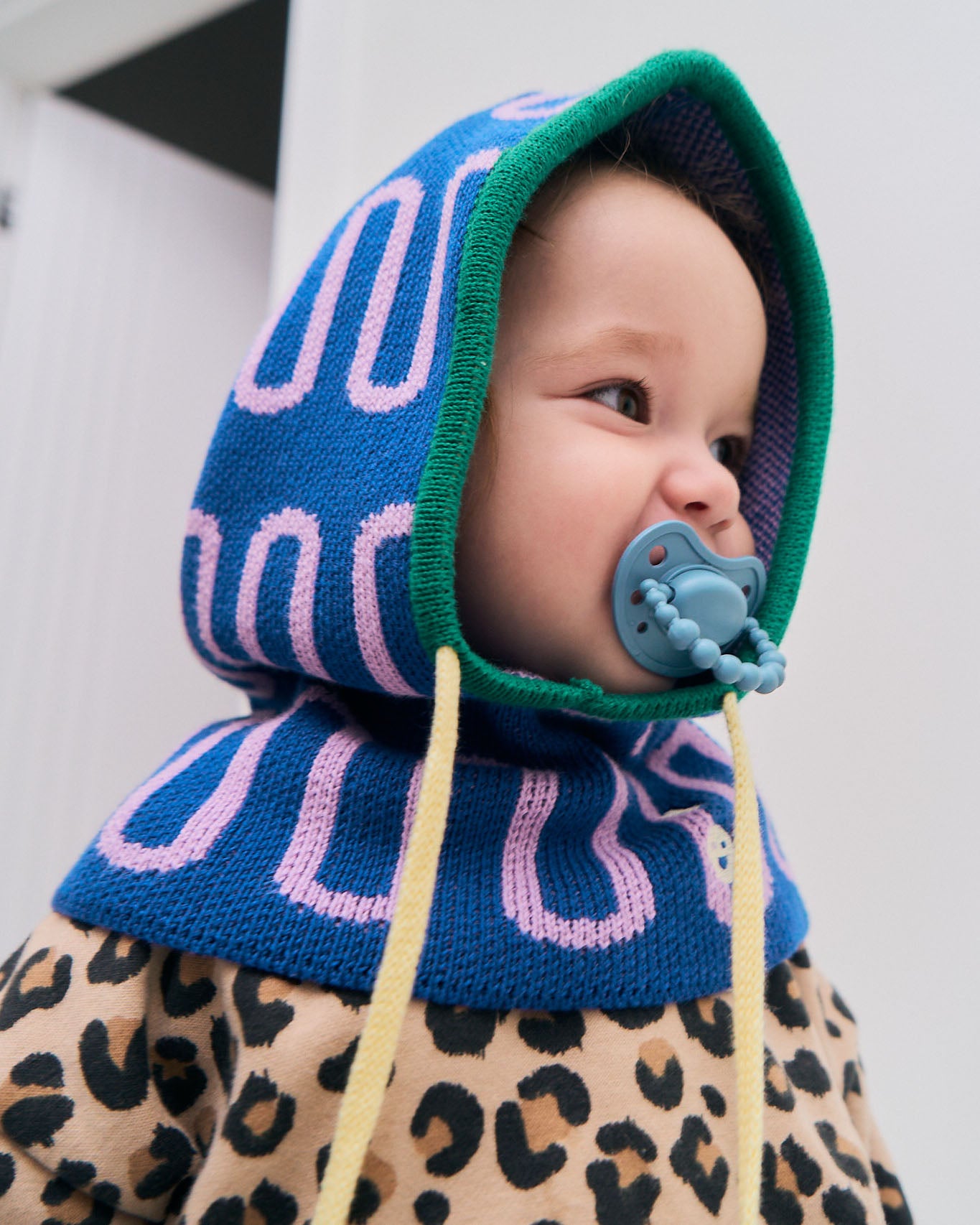 Hooded Neck Warmer LUU x Happymess