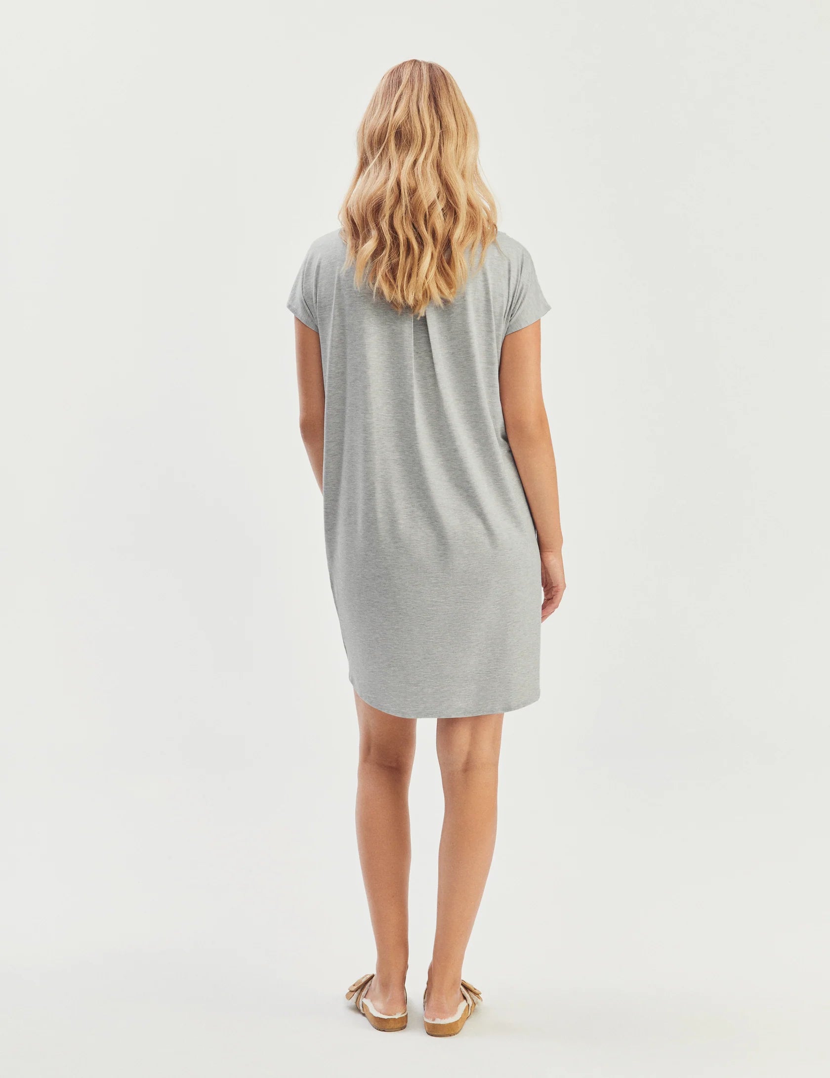 Koszula nocna Francis Henry Nursing Light Grey modelka tył