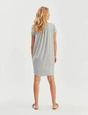 Koszula nocna Francis Henry Nursing Light Grey modelka tyłem