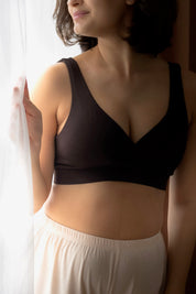 dropless. soft bra -  chocolate brown modelka przodem