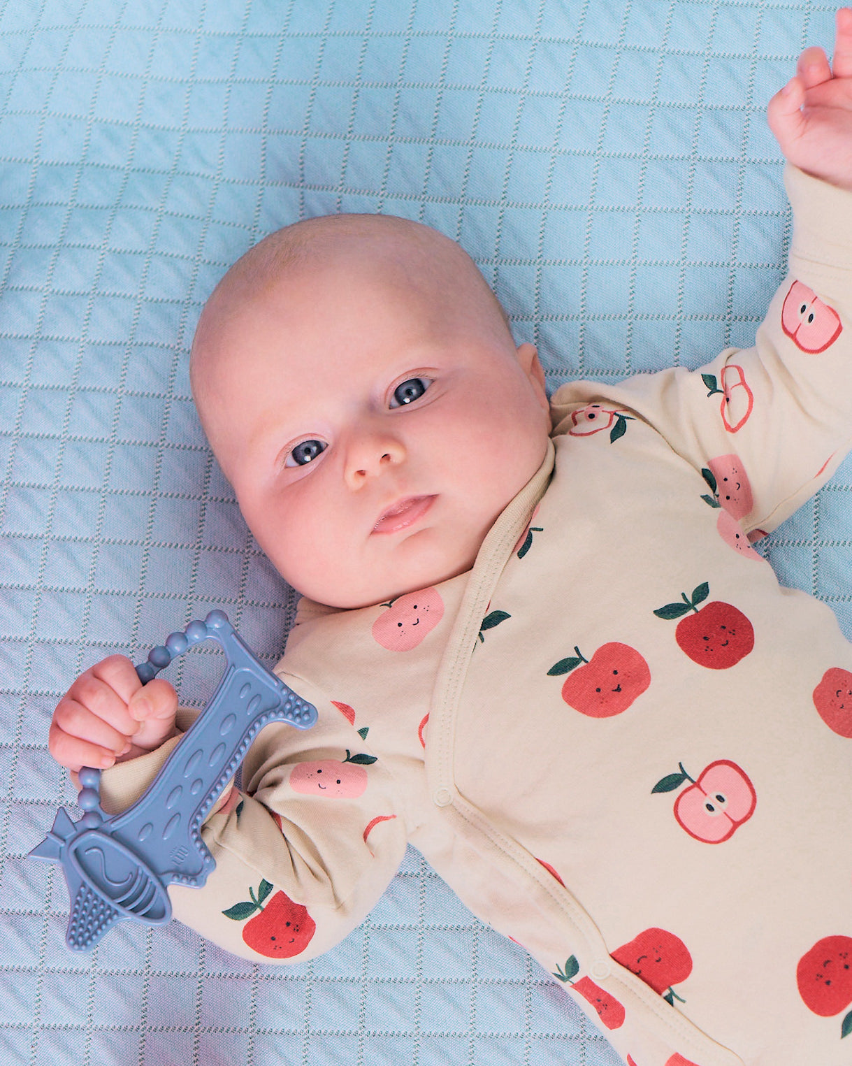 Luuie The Dog Cloudy Blue Baby Teether