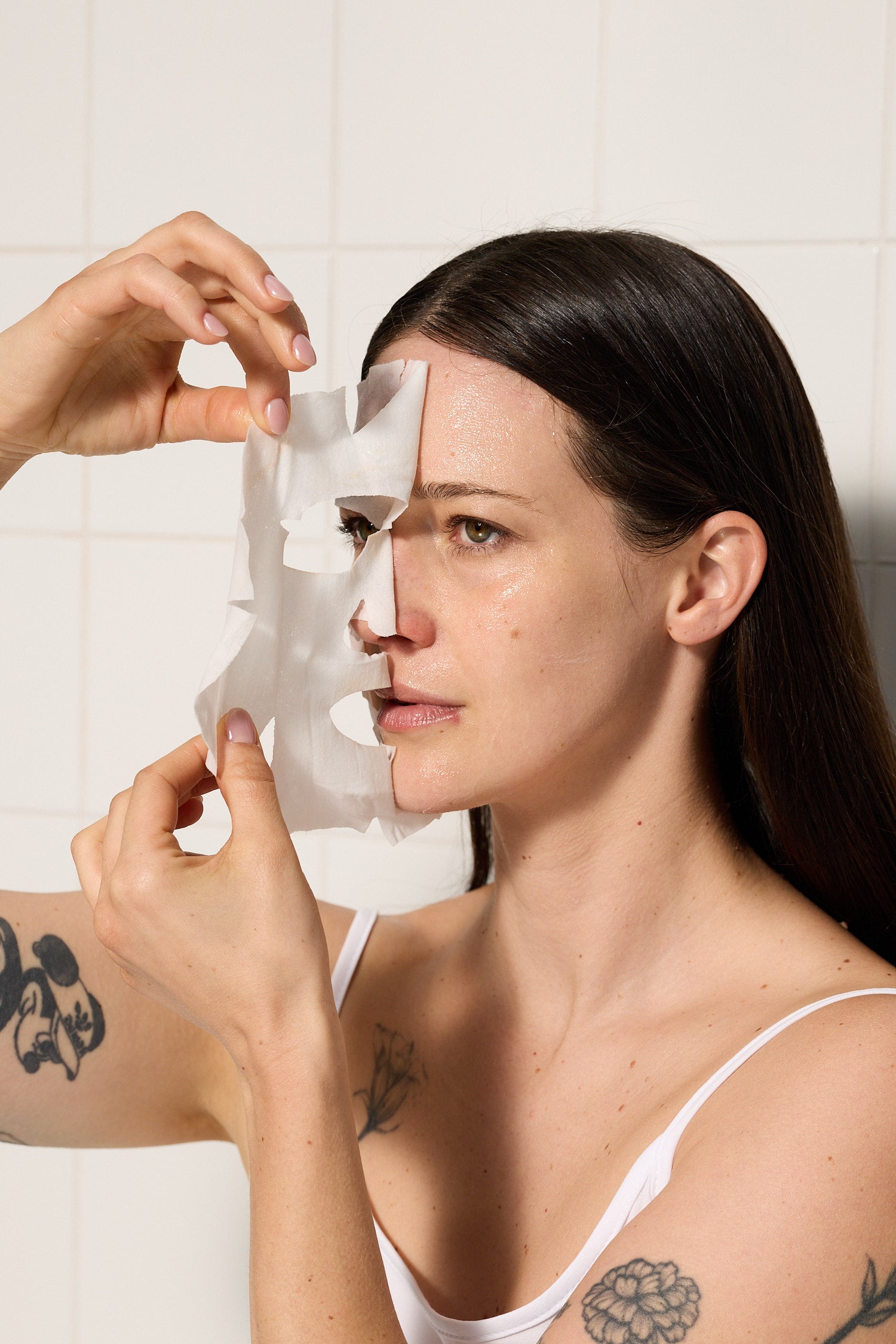 Nawilżająca maska-serum w płachcie Milky Compress Your KAYA modelka